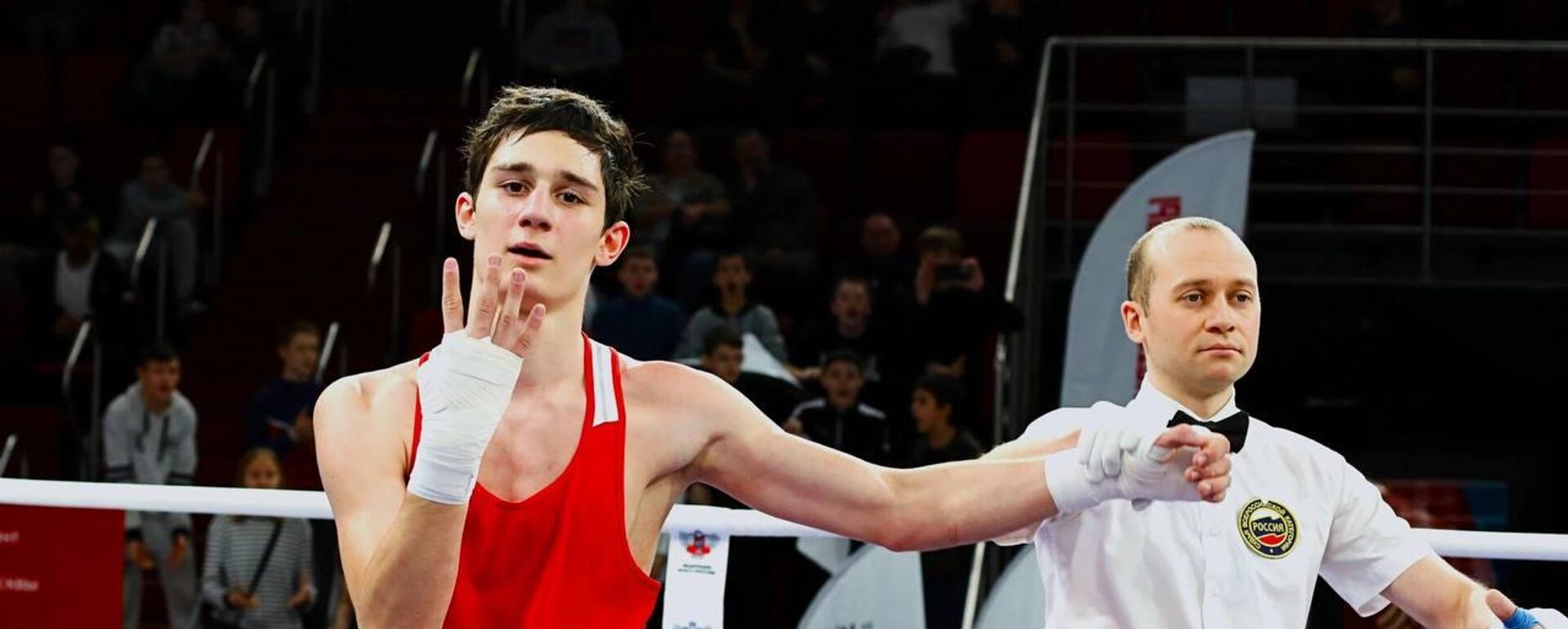 Дополнительное время: Цимцба о достижениях в боксе и карьерных планах  - Sputnik Абхазия, 1920, 10.03.2025