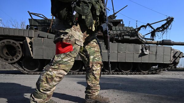 Подбитый танк Абрамс ВСУ, эвакуированный из-под Суджи - Sputnik Абхазия