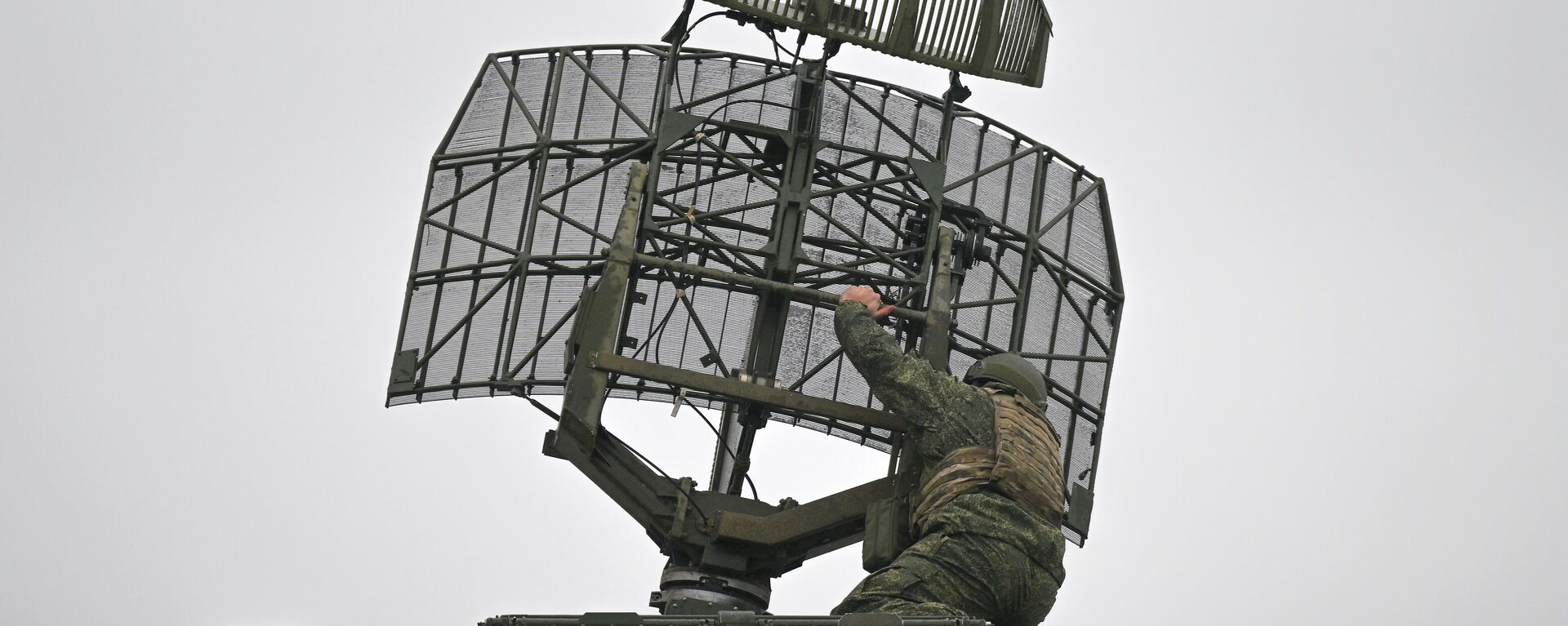 Боевое дежурство зенитного ракетного комплекса (ЗРК) Тор-М1 на Красноармейском направлении СВО - Sputnik Абхазия, 1920, 13.05.2025