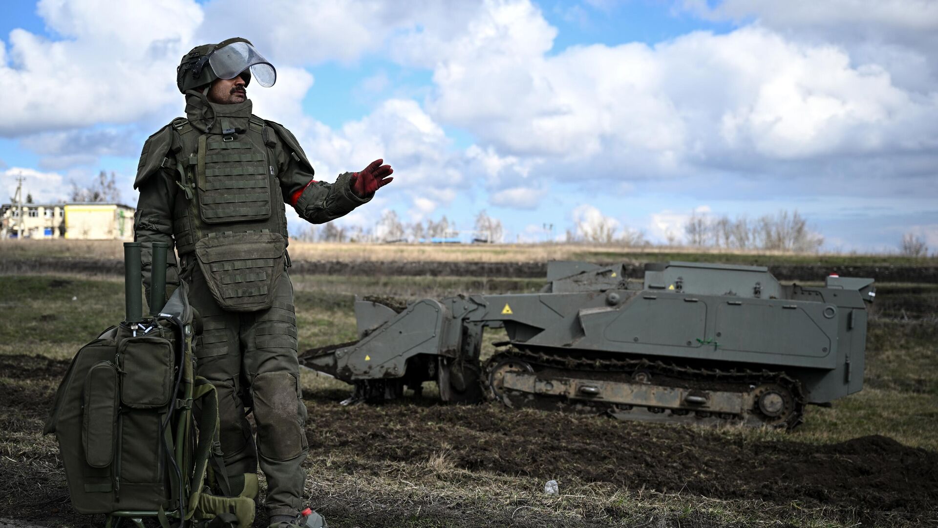 Разминирование освобожденных территорий в Курской области Разминирование освобожденных территорий в Курской области - Sputnik Абхазия, 1920, 30.08.2025