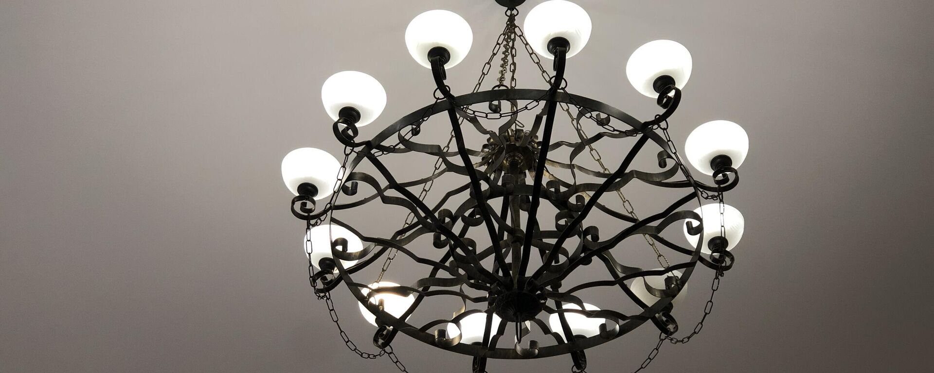 Отключение света Отключение света - Sputnik Абхазия, 1920, 03.12.2025