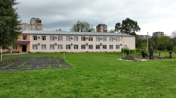 Восстановление памятников к Дню Победы на российские гранты, село Гумиста - Sputnik Абхазия