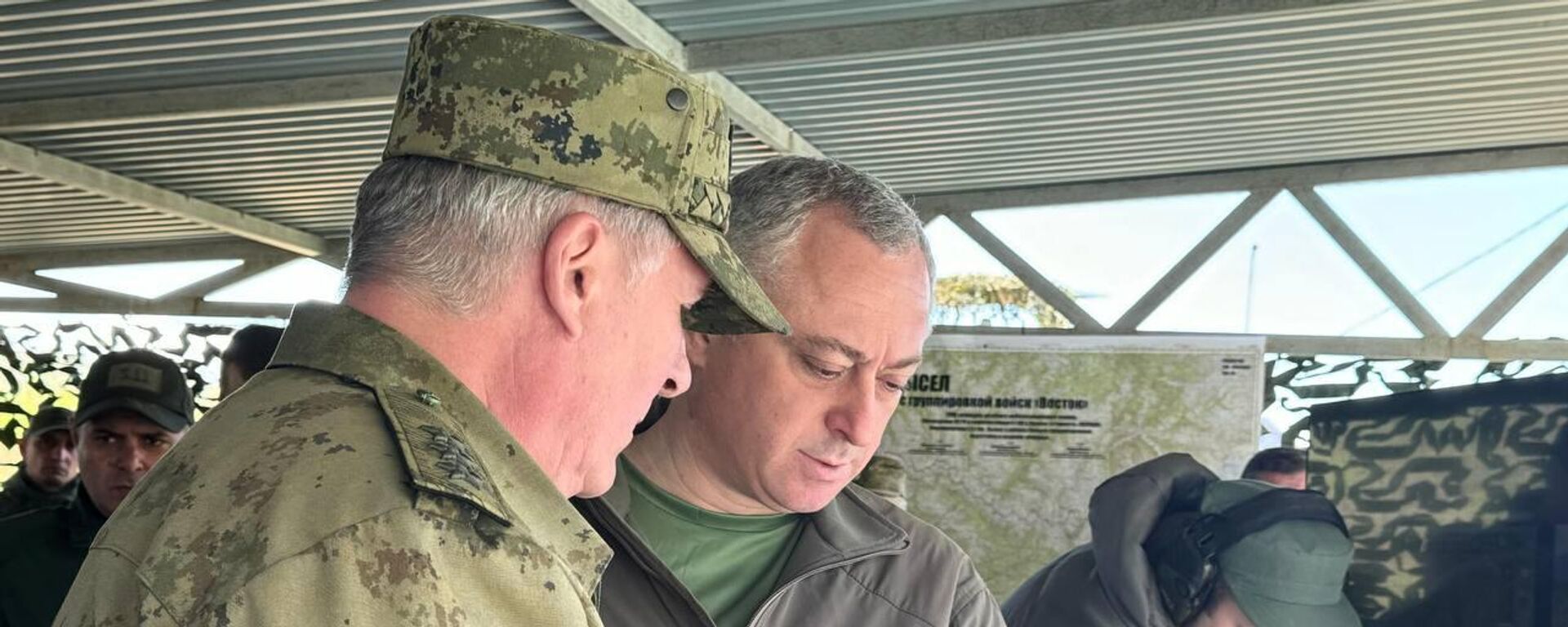 Бадра Гунба принял участие в завершающем этапе учений Минобороны - Sputnik Абхазия, 1920, 05.12.2025