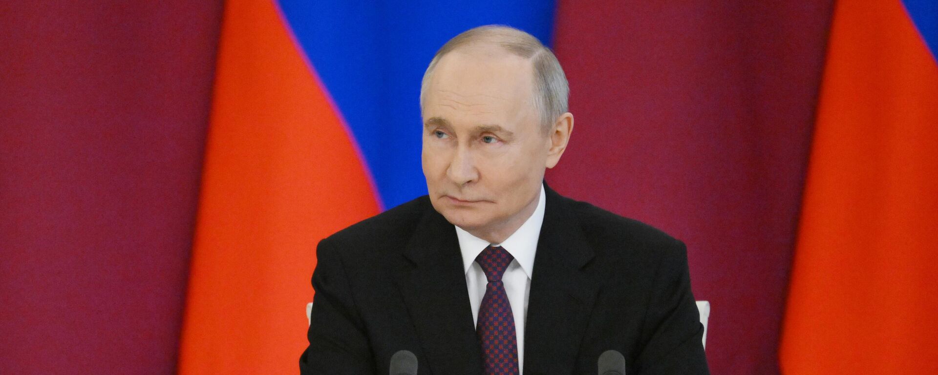 Встреча президента РФ Владимира Путина и эмира Катара Тамима бен Хамада Аль Тани - Sputnik Абхазия, 1920, 09.05.2025