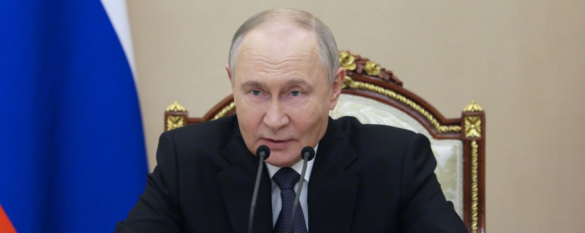 Президент Владимир Путин провел заседание Военно-промышленной комиссии - Sputnik Абхазия, 1920, 11.05.2025