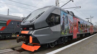 Электропоезд "Диоскурия" прибыл на Сухумский вокзал