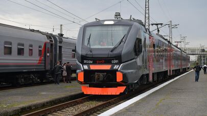 Электропоезд "Диоскурия" прибыл на Сухумский вокзал