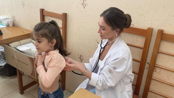 Российские врачи начали диспансеризацию детей в Республиканском реабилитационном центре - Sputnik Абхазия