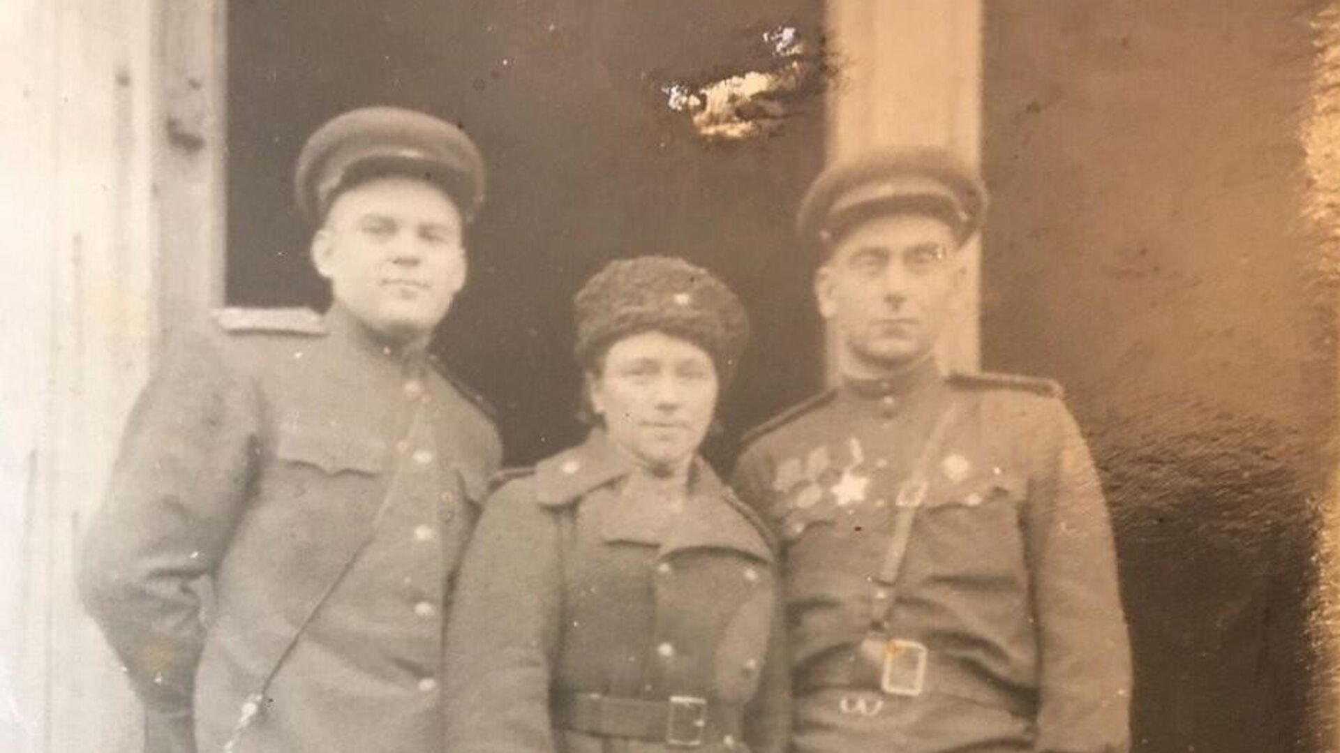 Кунта и Галина Хашба Кунта и Галина Хашба - Sputnik Абхазия, 1920, 09.05.2025