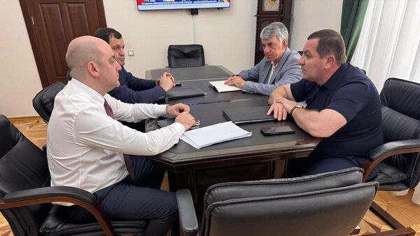 Главы СГБ, МВД и Генпрокуратуры обсудили ход расследования резонансных дел  - Sputnik Аҧсны