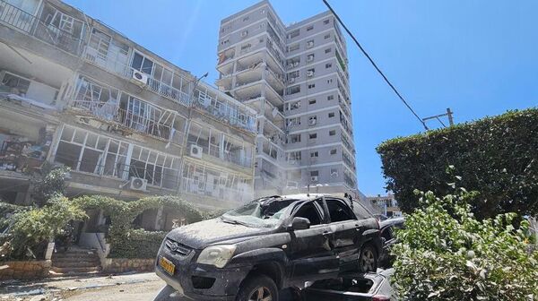 Последствия ракетного обстрела Израиля со стороны Ирана - Sputnik Абхазия