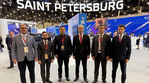 Делегация Парламента Абхазии на ПМЭФ-2025 - Sputnik Аҧсны