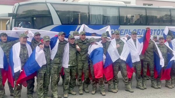 Возвращение российских военных из украинского плена - Sputnik Абхазия