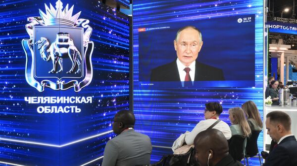 ПМЭФ-2025. Трансляция пленарного заседания - Sputnik Аҧсны