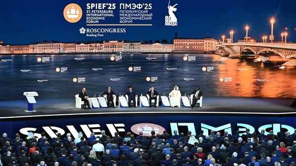 ПМЭФ-2025. Пленарное заседание - Sputnik Аҧсны