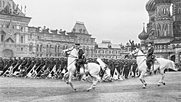 Парад на Красной площади в Москве 24 июня 1945 года - Sputnik Абхазия