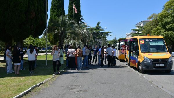 Школьники едут в Сириус  - Sputnik Аҧсны