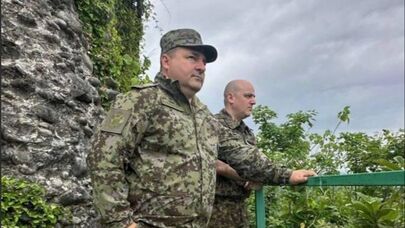 Глава СГБ Абхазии провел выездное совещание на КПП "Ингур" 