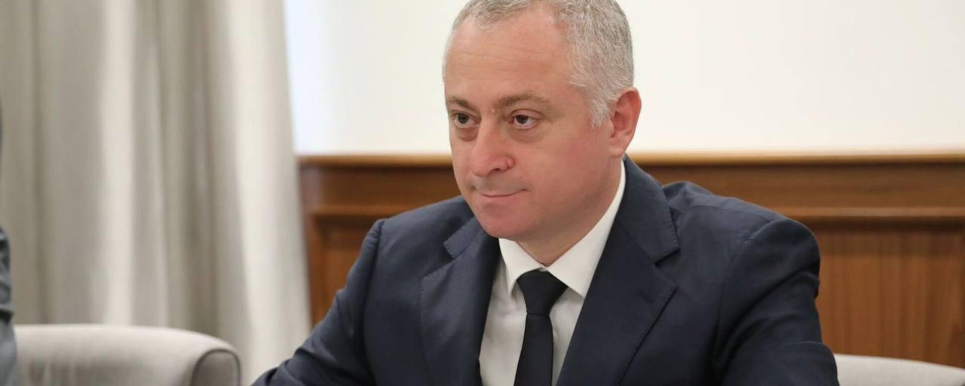 Соглашение об осуществлении международных и внешнеэкономических связей между Гудаутским районом и Самарой подписали сегодня в Администрации президента Абхазии - Sputnik Абхазия, 1920, 29.07.2025