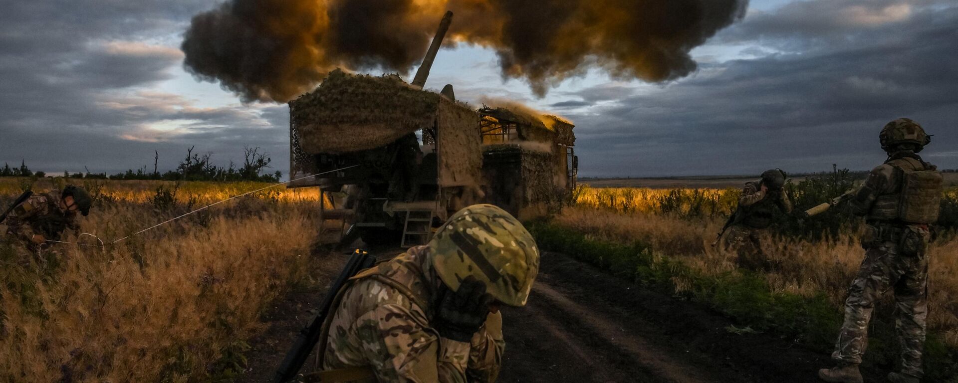 Боевая работа артиллеристов группировки войск Центр на Красноармейском направлении СВО - Sputnik Абхазия, 1920, 09.07.2025