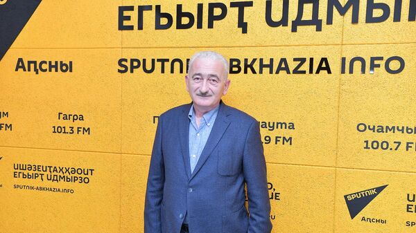 Вопросы энергетики обсудили на встрече с Сергеем Кириенко - Sputnik Абхазия