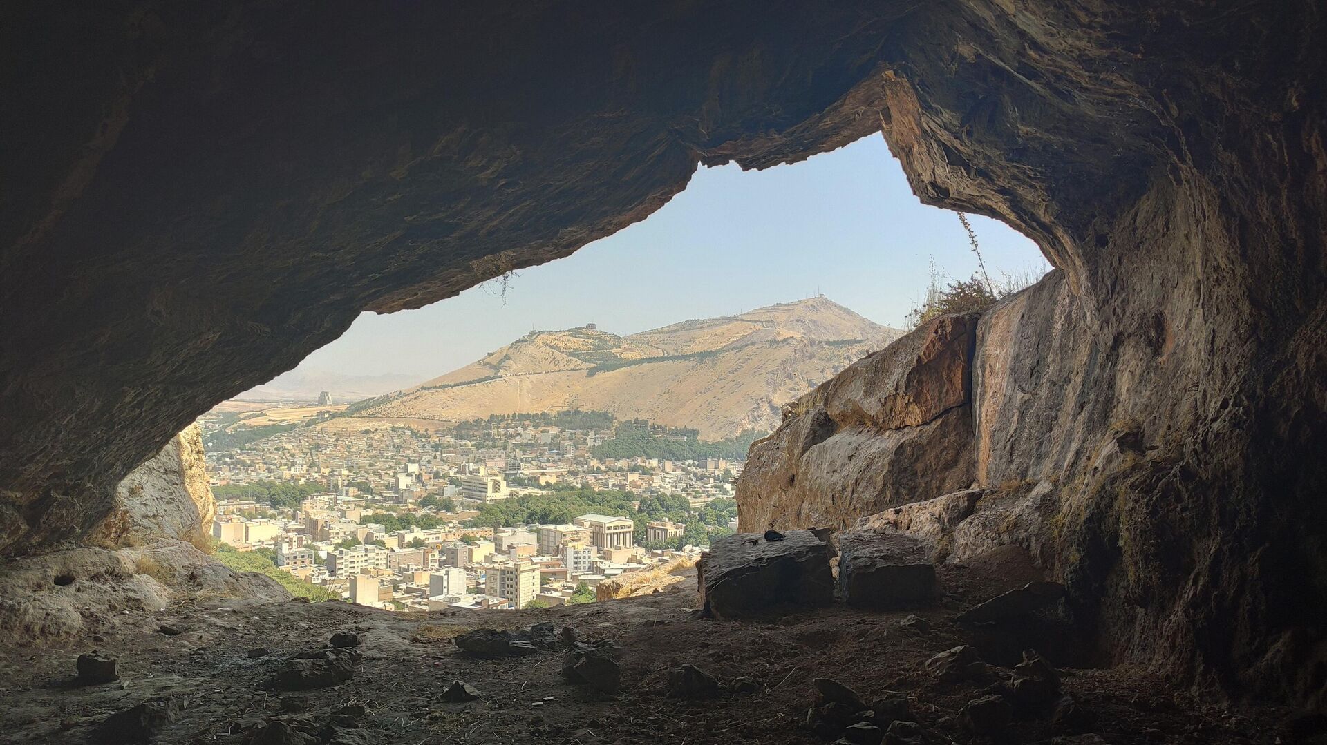 Пещера Гхамари в Иране Пещера Гхамари в Иране - Sputnik Аҧсны, 1920, 08.04.2026