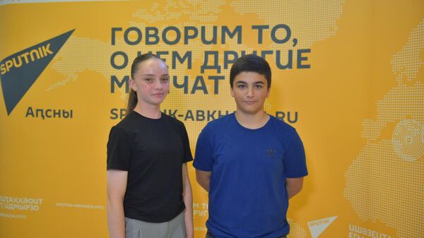 Ҳагԥҳаи Қапбеи еиҭарҳәеит арра-патриоттә хәмарра Зарница 2.0 аҟны риааирақәа ртәы - Sputnik Аҧсны