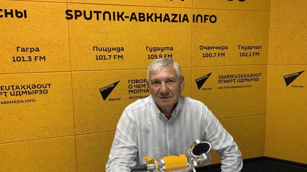 Как в Абхазии борются с  вредитеями растений? - Sputnik Абхазия