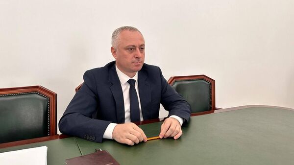 Президент Бадра Гунба поручил к сентябрю восстановить авиасообщение с Псху - Sputnik Аҧсны