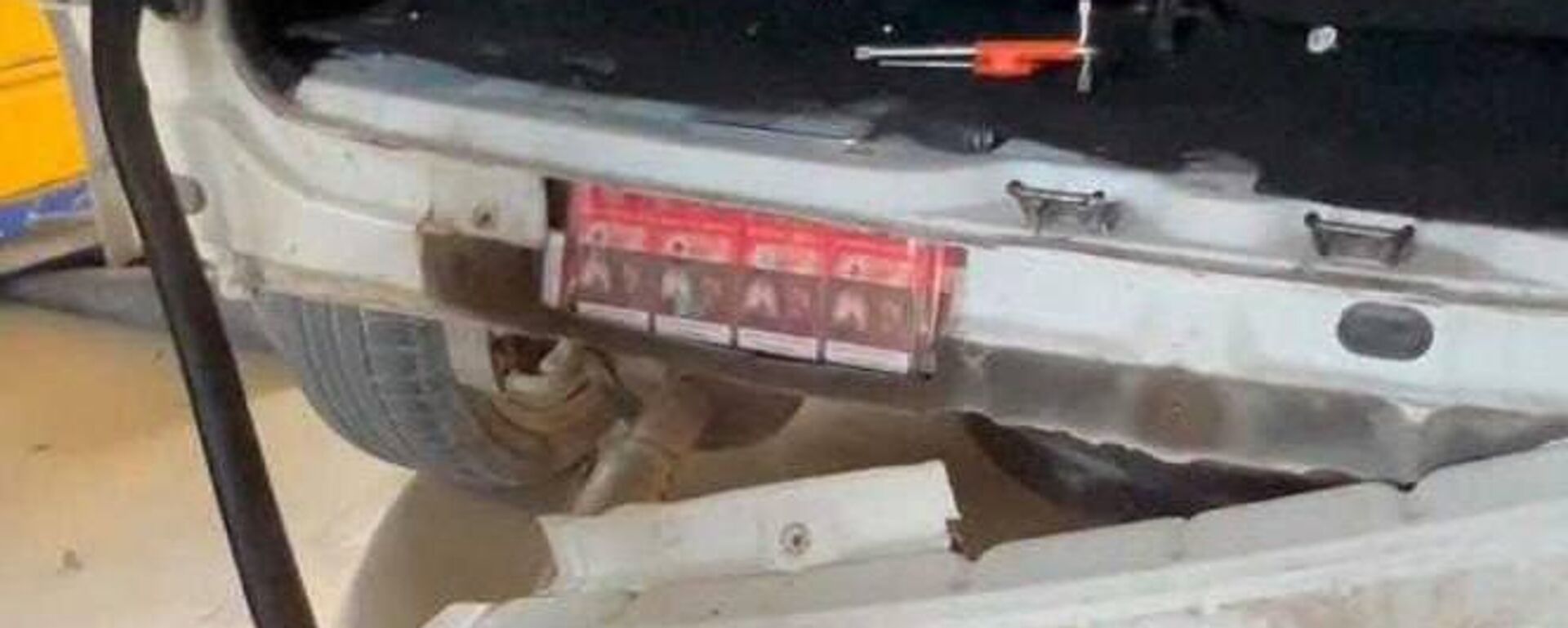 Более 500 пачек контрабандных сигарет изъяли на посту Адлер - Sputnik Абхазия, 1920, 28.07.2025