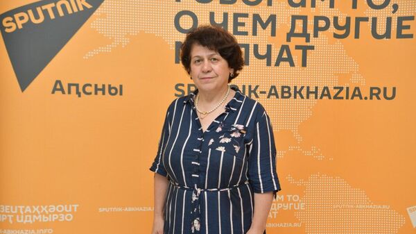 Наркомания, низкий уровень зарплат и коррупция - тревоги жителей Абхазии - Sputnik Абхазия