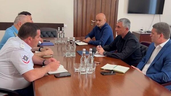 Комплекс мер по оповещению населения в случае угрозы атаки БпЛА президент Бадра Гунба поручил разработать МЧС Абхазии - Sputnik Аҧсны