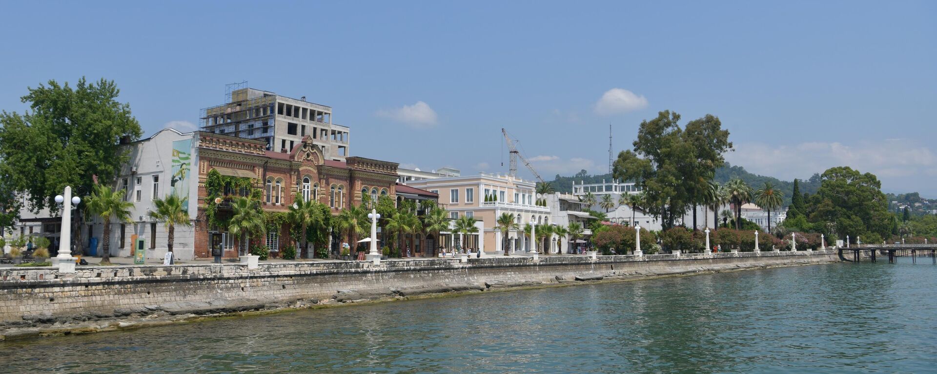 Сухумская набережная  - Sputnik Абхазия, 1920, 03.01.2026