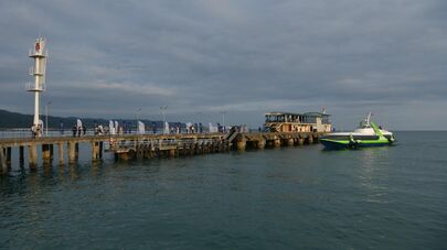 Первый тестовый рейс пассажирского судна "Комета 120М" из Сочи в Сухум