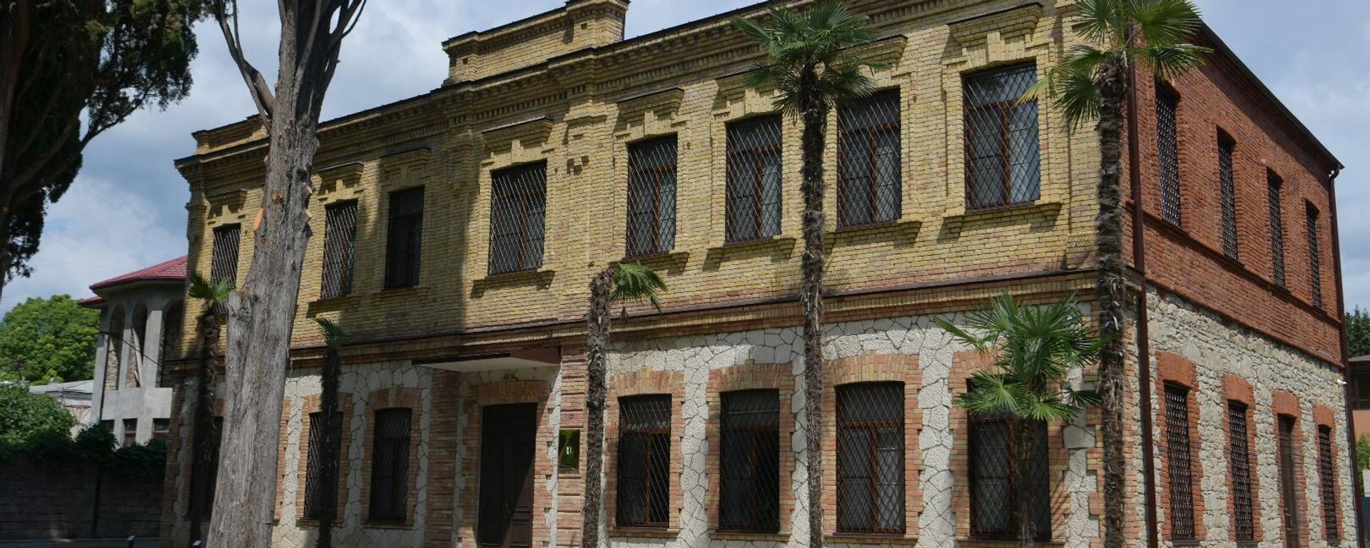 Национальная картинная галерея Абхазии Национальная картинная галерея Абхазии - Sputnik Абхазия, 1920, 23.08.2026