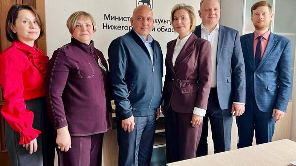 Министры культуры Абхазии и Нижегородской области обсудили возможность проведения фестиваля Музыка балконов в республике - Sputnik Аҧсны