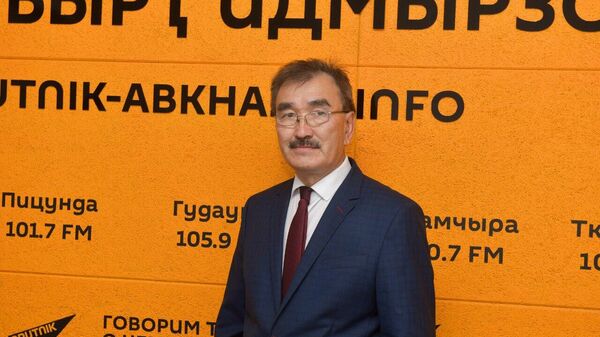 Жемчужина мира и апсуара: Аттакуров о роли Абхазии в Совете старейшин коренных народов Евразии - Sputnik Абхазия
