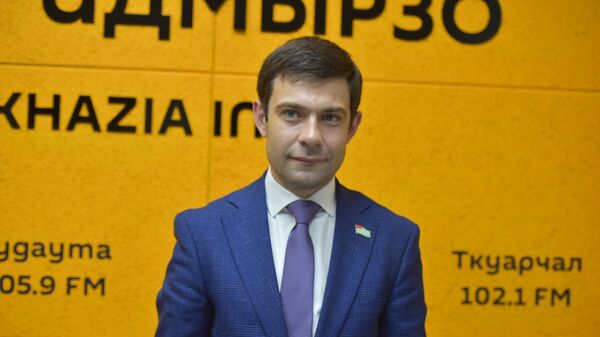 Гыцба Аԥсны ахьыԥшымра Жәларбжьаратәи азхаҵара аҵаки аԥеиԥши ртәы - Sputnik Аҧсны