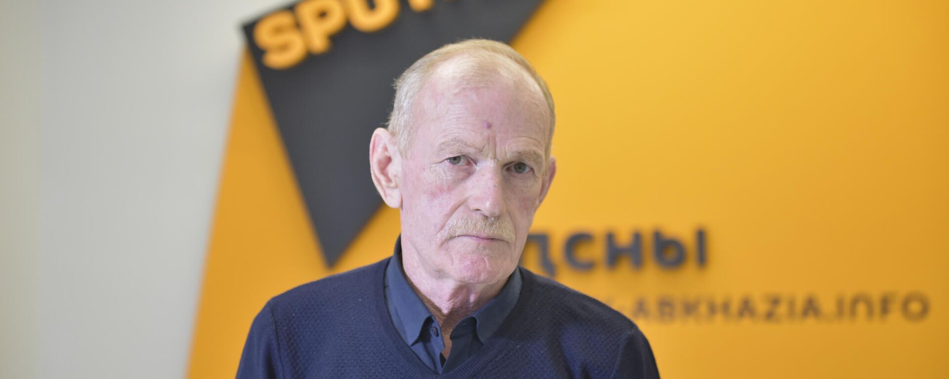 Обслуживание и ремонт дорог в Абхазии. Интервью с зампредседателя Дорожного фонда - Sputnik Абхазия, 1920, 27.08.2025