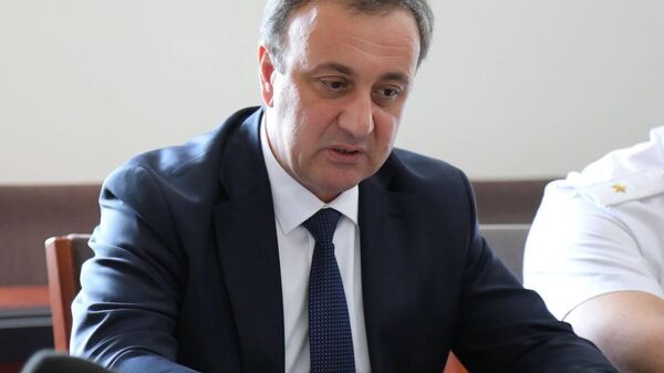 Владимир Делба на совещании с президентом Бадрой Гунба - Sputnik Абхазия