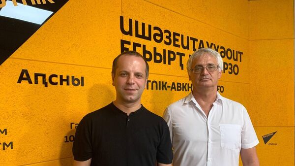 Юбилейный сезон в Абхазском театре: как готовили Голого короля - Sputnik Абхазия