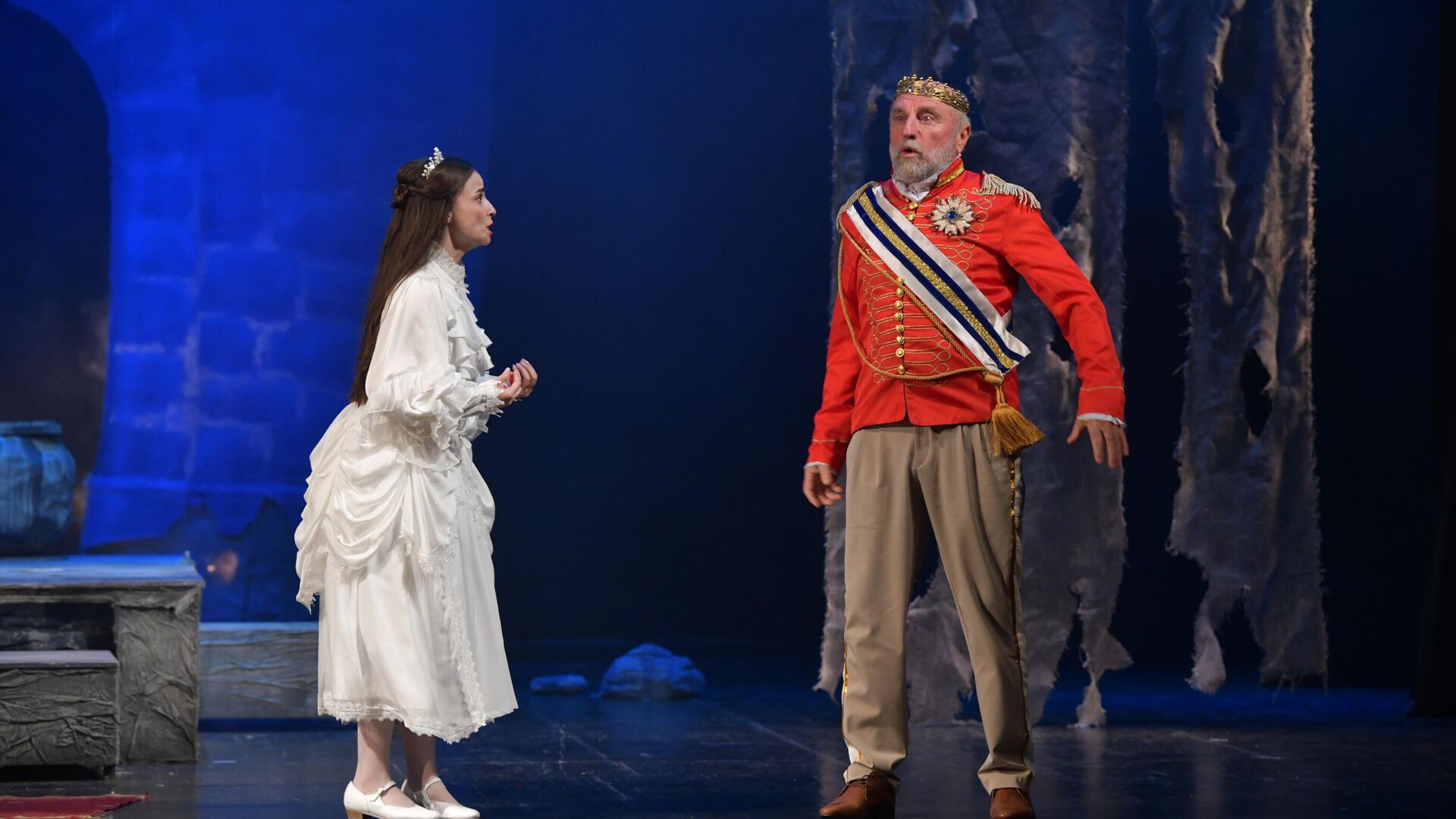 Премьера спектакля Голый король Премьера спектакля Голый король - Sputnik Абхазия, 1920, 28.09.2025