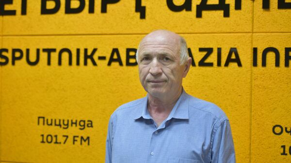 Иури Воронов игәалашәара иамшуп: аҵарауаҩ Владимир Занҭариа иҿцәажәара - Sputnik Аҧсны