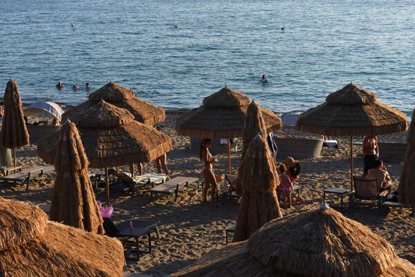 Цәыббра раԥхьатәи амчыбжь азы аплиажқәа акыр иҭацәит, еиҳарак рыҩныҟақәа рахь ихынҳәит, ҩаԥхьа русқәа нап рыларкит. Цәыббра раԥхьатәи амчыбжь азы аплиажқәа акыр иҭацәит, еиҳарак рыҩныҟақәа рахь ихынҳәит, ҩаԥхьа русқәа нап рыларкит. - Sputnik Аҧсны