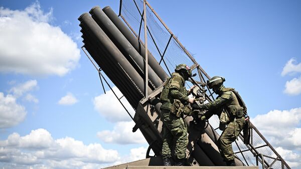288-я гвардейская артиллерийская бригада группировки войск Запад - Sputnik Аҧсны