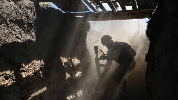 Отработка боевого слаживания военнослужащими 8-й разведывательной штурмовой бригады добровольческого корпуса Южной группировки войск в ЛНР - Sputnik Абхазия