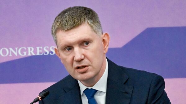 ВЭФ-2025. Национальная модель: улучшение делового климата России и инвестиционное развитие регионов Дальнего Востока - Sputnik Абхазия