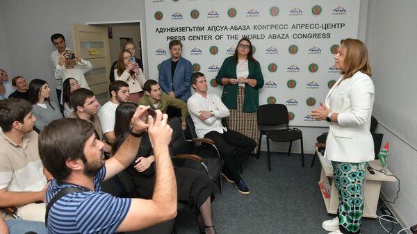 Презентация экосистемы Добро.рф и программы Обучение служением - Sputnik Аҧсны