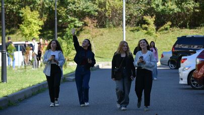 Студенты в АГУ