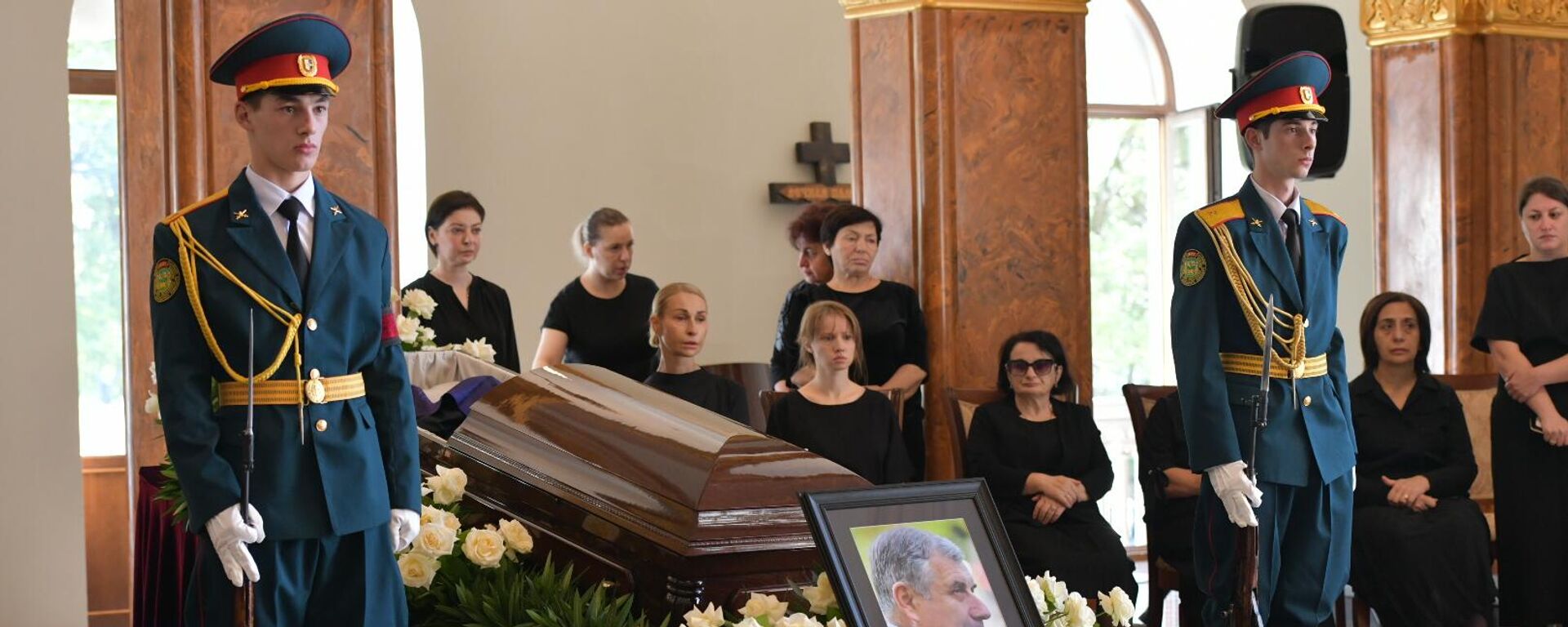 Прощение с Станиславом Лакоба  - Sputnik Абхазия, 1920, 24.09.2025